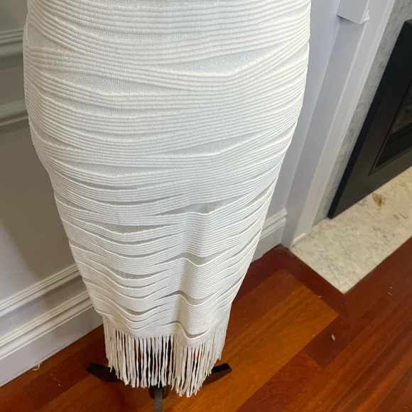 Parker Small white midi dress deep V with fringe - Picture 5 of 7